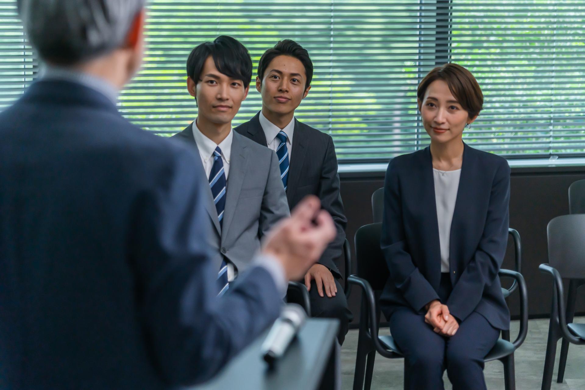 ほめ達とは